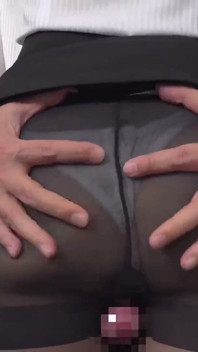 Black Pantyhose boss - उसकी छेड़ने वाली पैंटी फ्लैश तनाव-राहत सेक्स में बदल जाती है - cut2