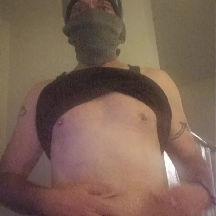 Long and Strong: Tongkat besar dan di dalamnya