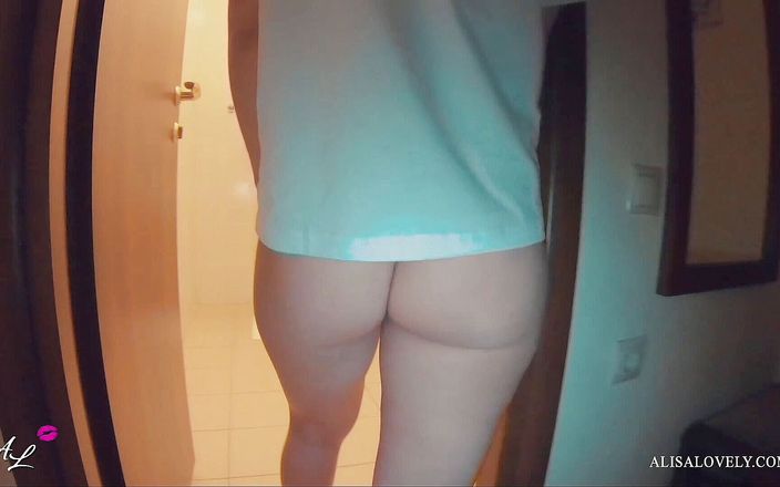 Alisa Lovely: Paar nach einem spaziergang in der dusche gefickt - Amateur-pOV