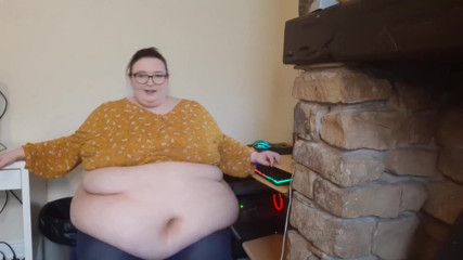 SSBBWLadyBrads: Gruba dziewczyna zmaga się z biurem