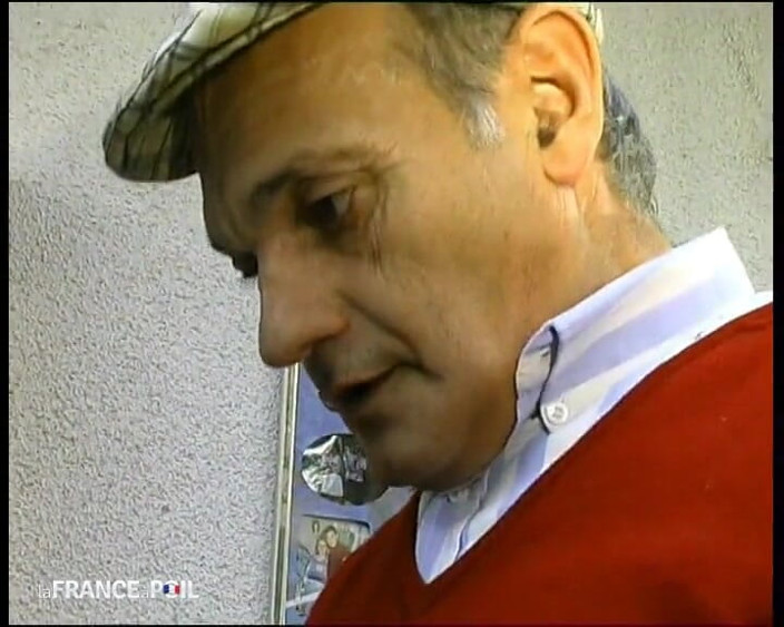 Papy Viewer: Dede yeni bir araba karşılığında genç bir kaltağı sikiyor