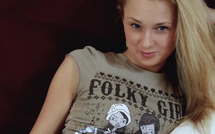 Sextermedia by Pete: Tittenfick und tittenbesamung für blonde MILF