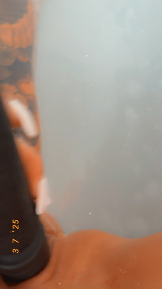 Tattoomilf: バスタイム振動