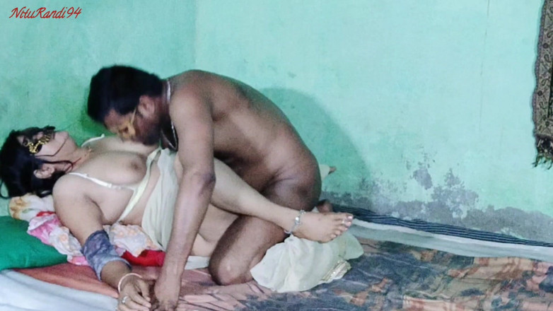 NituRandi94: Moti Gaand Wali Behan Ki Chudai Wali indické rodinné sex...