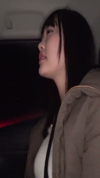【裏風俗】【ゆずは(26)】パブリックスペースフェラ・パイズリ抜き