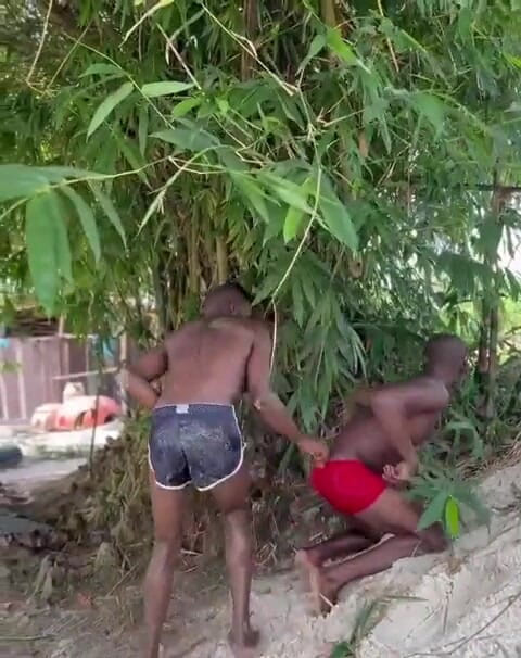 Purplecum: Pieprzyłem Go nad rzeką