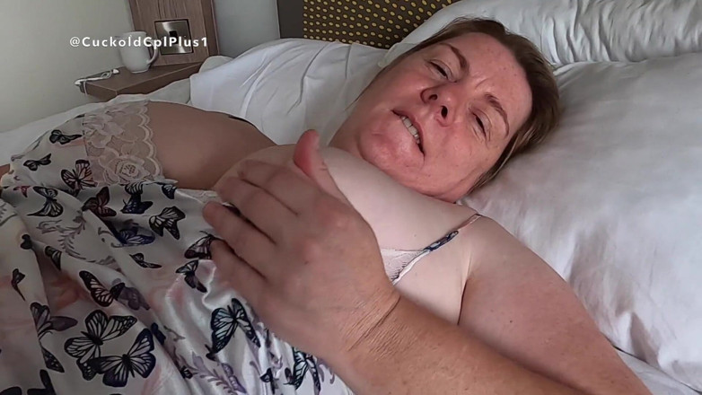 HotwifeRachel: Have Sex with Me