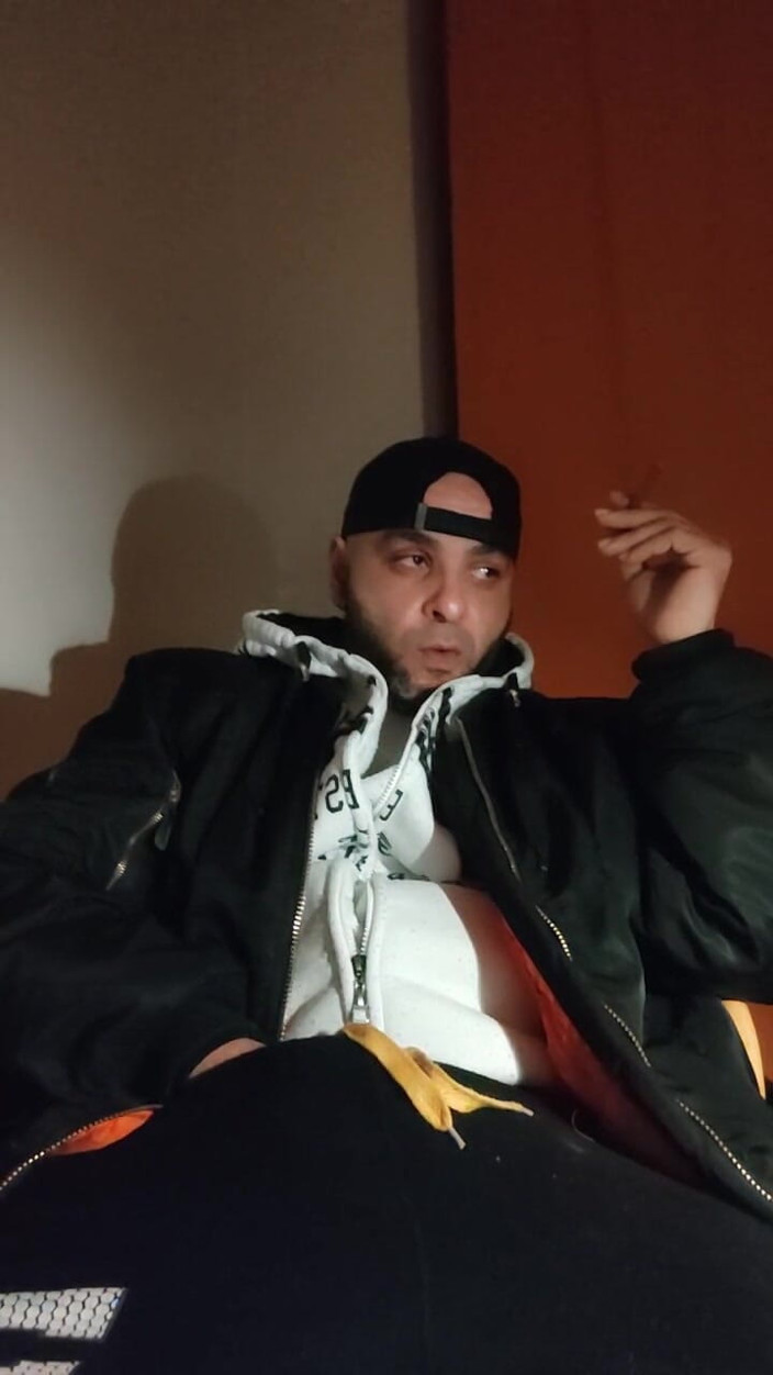 SmokedAlloy2: Dirtyjunkbro Hat Langeweile Er Sucht Nach Kumpels