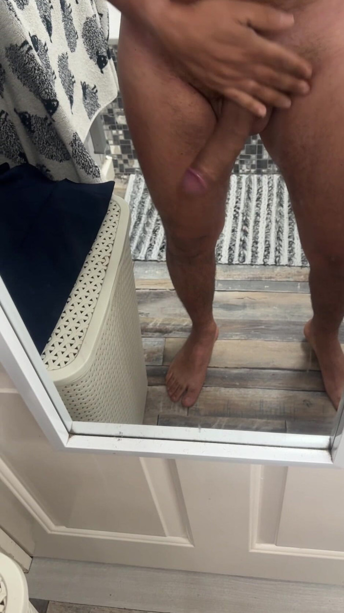 Kadu: 你能抗拒我的大鸡巴吗？爱操一个漂亮的洞