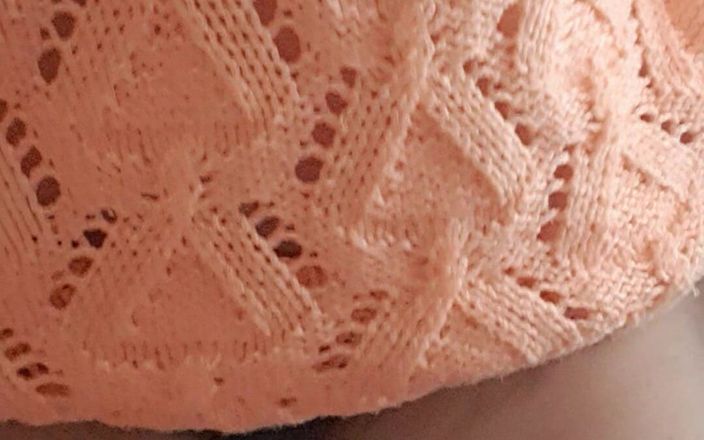 Mommy big hairy pussy: Tidying up One Morning Without Panties