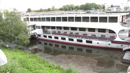 Popp Sylvie: Dildofuck sur un bateau