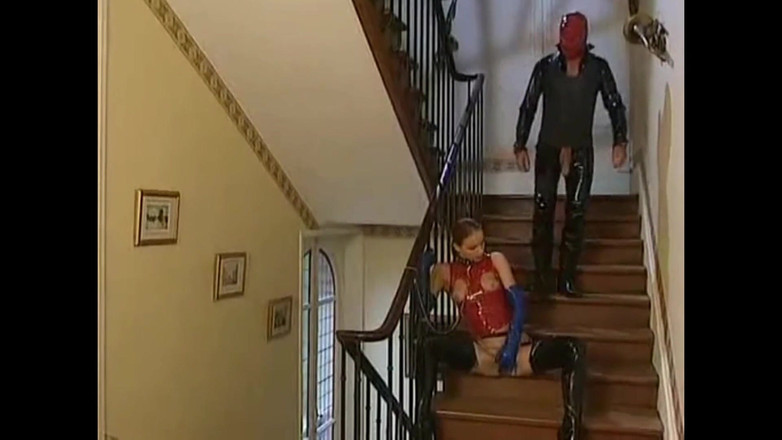 Bisco Birchwood Productions: Vahşi göte yumruk sokma ucubeleri!