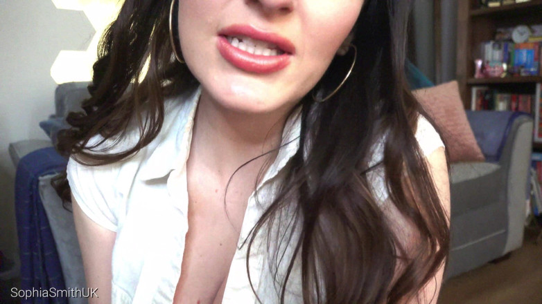 SophiaSmithUK: तुम असली आदमी नहीं हो