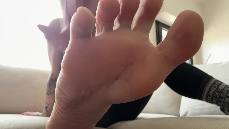 Cruel Reell: Dirty Feet Worship