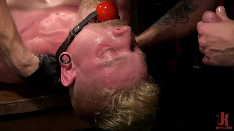 Kink Men Classics: Cody Winter：被推到极致并承担全部