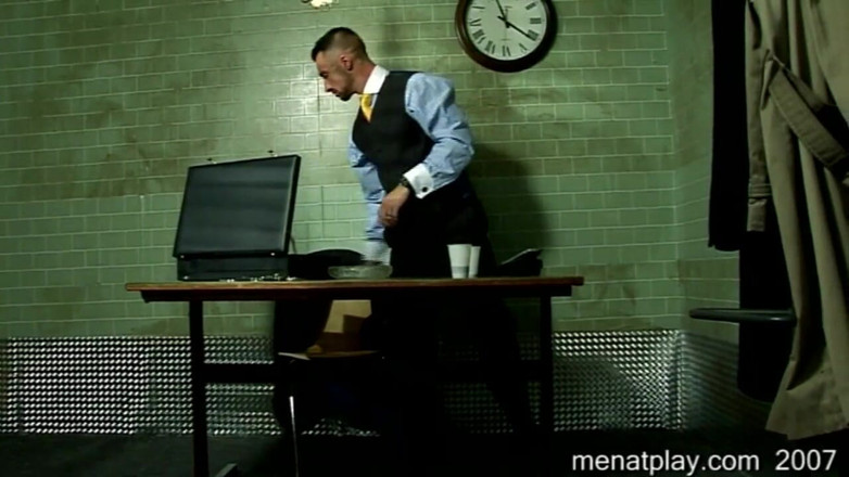MenAtPlay: Interrogation 2