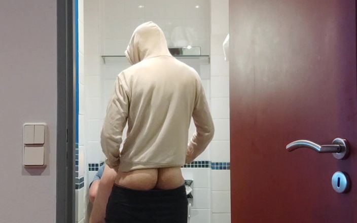 Dexterxxlfun: Paul fickt mich top secret. Papi-arsch bekommt einen riesigen großen...