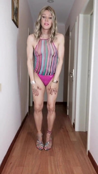 Camelia Tgirl dildo anale kloof en voetfetisj