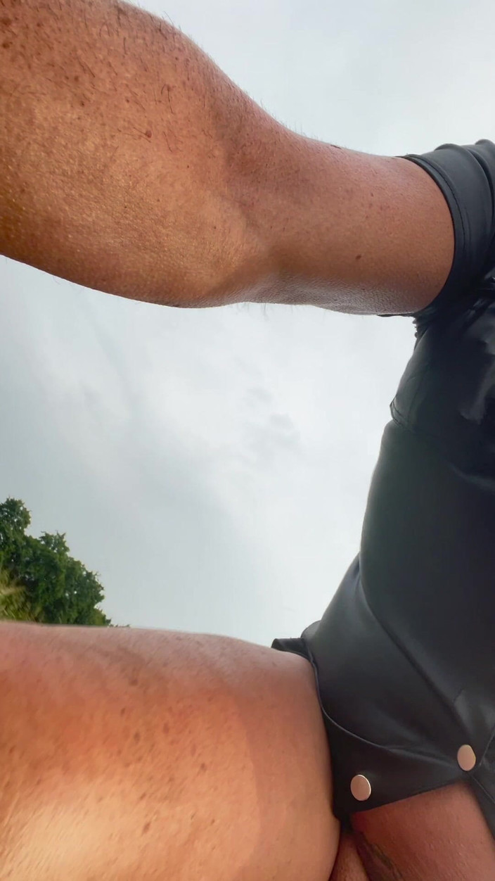 Benb Studio: 裸の自転車