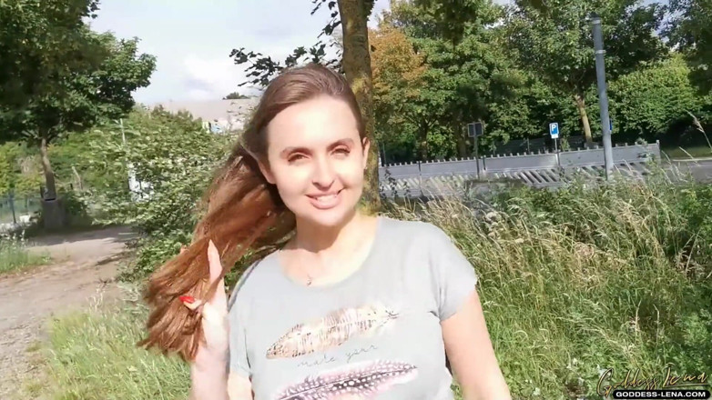 Goddess Lena: Întâlnire cu picioarele cu Birkenstock-sandale