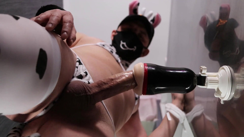 Horny Johny: One day on a milk farm
