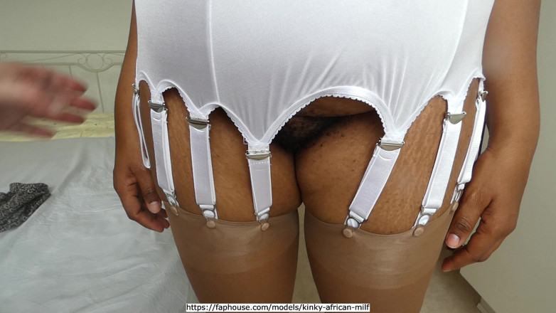 Kinky African MILF: Mașină de și Lovense anal, partea 1