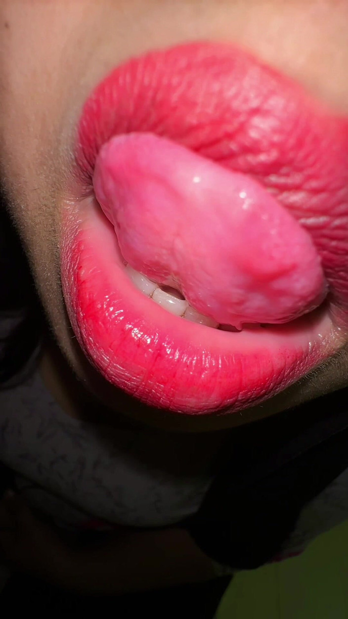 Your Boy's Cum: Geiles mädchen zähneputzen, nachdem du zur collage gehst, weil sie...