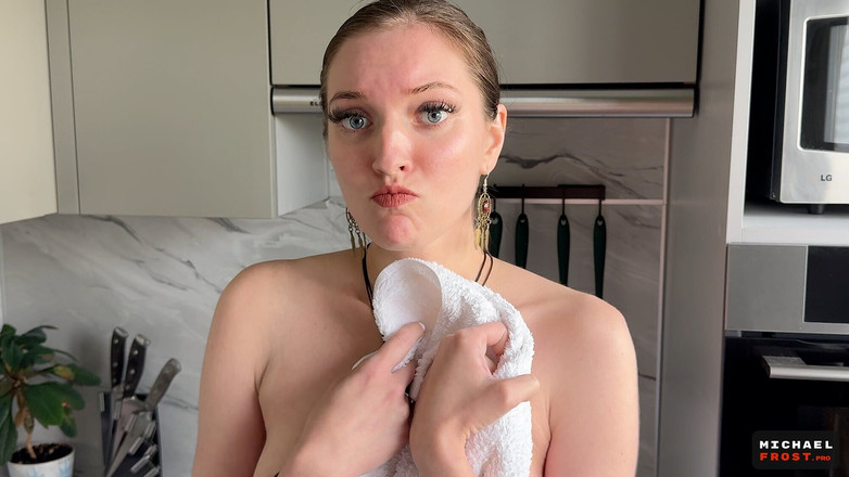 Michael Frost Pro: Dein Handeln ist einfach unmoralisch! Ich bin deine stiefschwester - familienfantasie