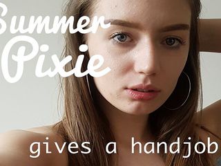 Only3x: Summer Pixie dá uma punheta