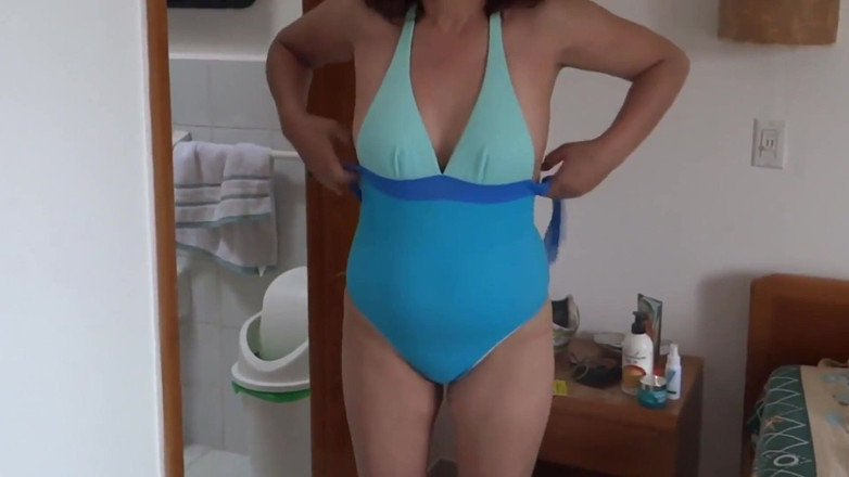Ardientes69: Mi esposa me pone los cuernos en la playa con...