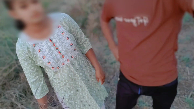 Lust Suman: Sali mengongkek video xx pepek ketatnya di dalam hutan