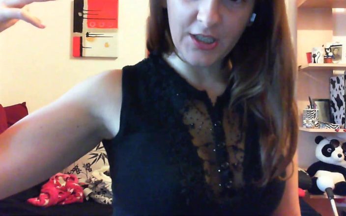 Nicoletta Embassi: Roleplay Findom gravado no Skype: My Jerk Likes to Spend...
