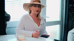 JessieHH: Bạn đã tìm thấy mẹ kế khỏa thân! HD