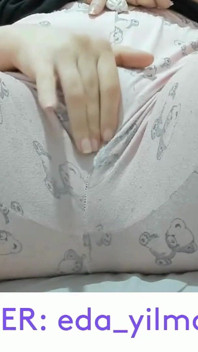 Masturbacja w piżamie - turecka milf - tureckie porno