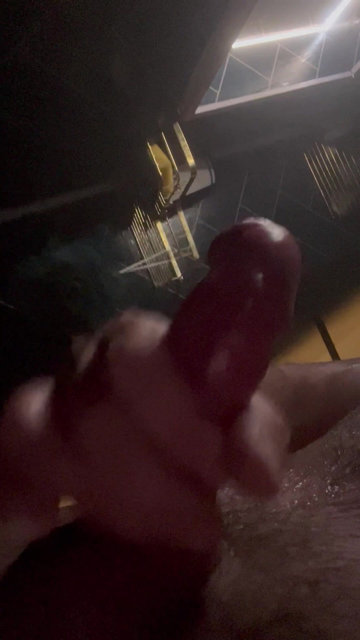 Razzle6: L'ora della doccia