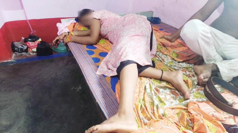 Sobha rani: 德西阿姨热辣场景视频欢欣男友德西女孩