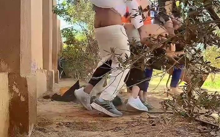Arab gay sex: Orgía al aire libre