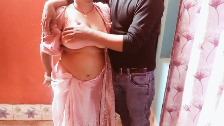 Manjushukla: น้องสะใภ้สาวอินเดียนสวยมากกำลังดูดควย