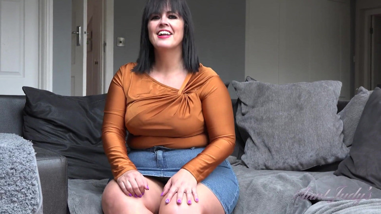 Aunt Judy's: Auntjudys - deine vollbusige spanische stieftante montse gibt dir tabu-wichsanleitung