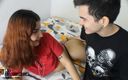 Mafelagoandcarlo: अपने कमरे में मेरी कामुक सौतेली बहन के साथ फिल्में देखना - भाग 1