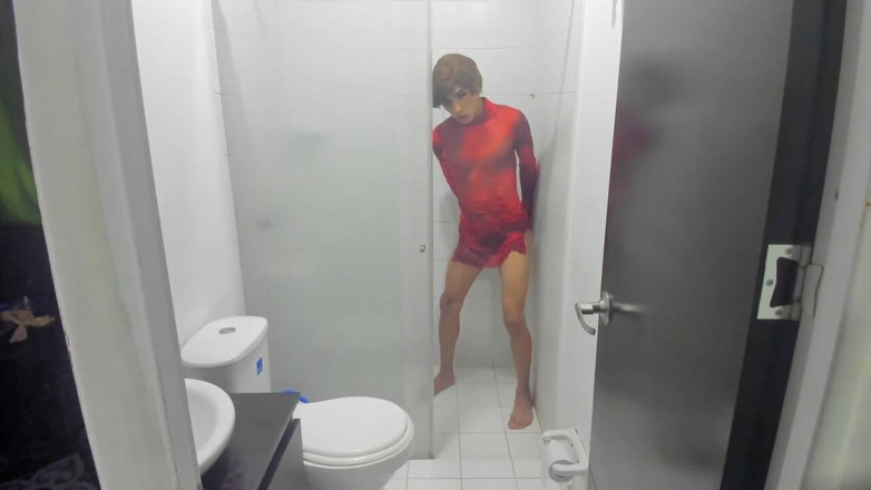 Gigi Prince: Colombian Femboy Juicy Twerk Con Il Dildo Sotto La Doccia