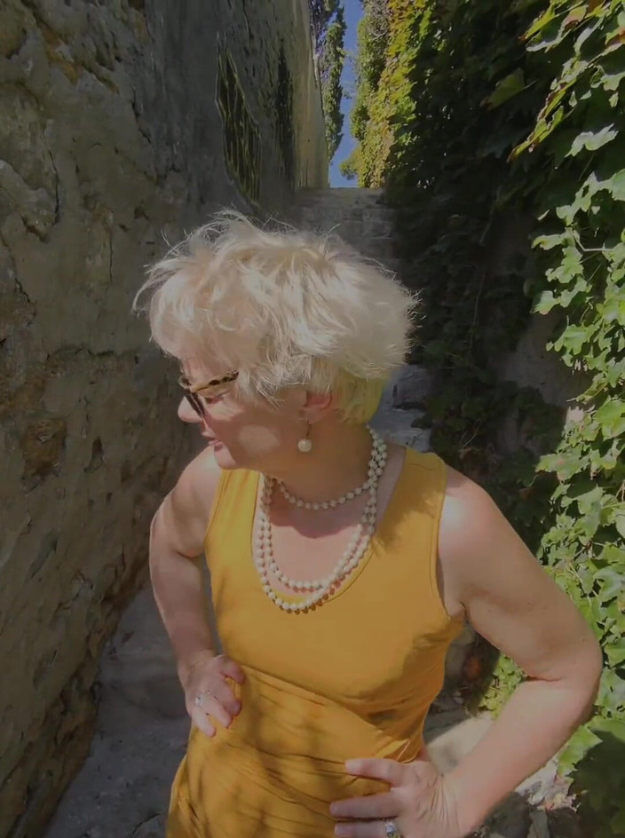 Sofy13: Kıçımı Gösteriyorum Ve Sergi Modunda