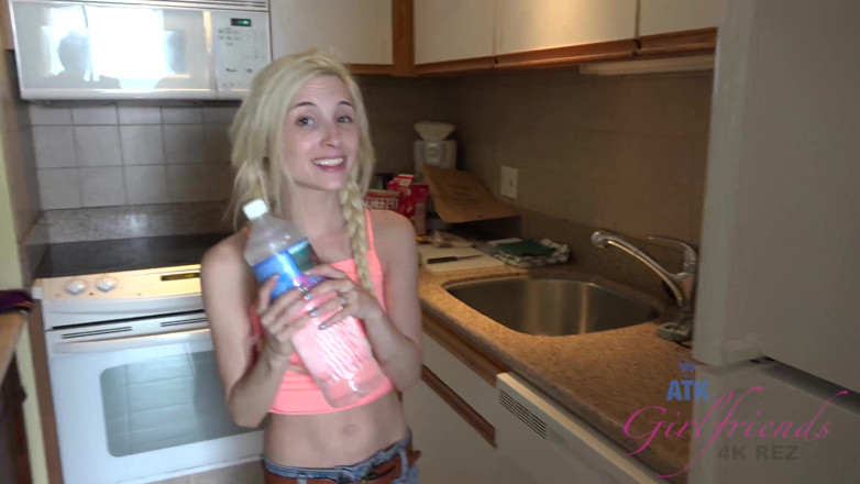 ATK Fans (Girlfriends): Piper Perri ile Hawaii'de sanal tatil bölüm 1