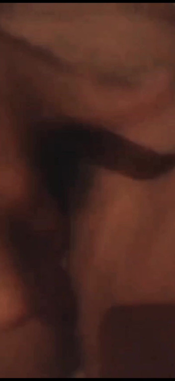 Momib45: Chi vuole scoparmi?