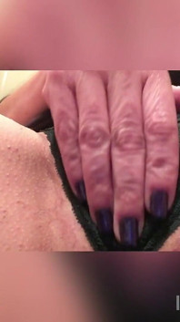 Giantess Midnight Masturbation W/squirt