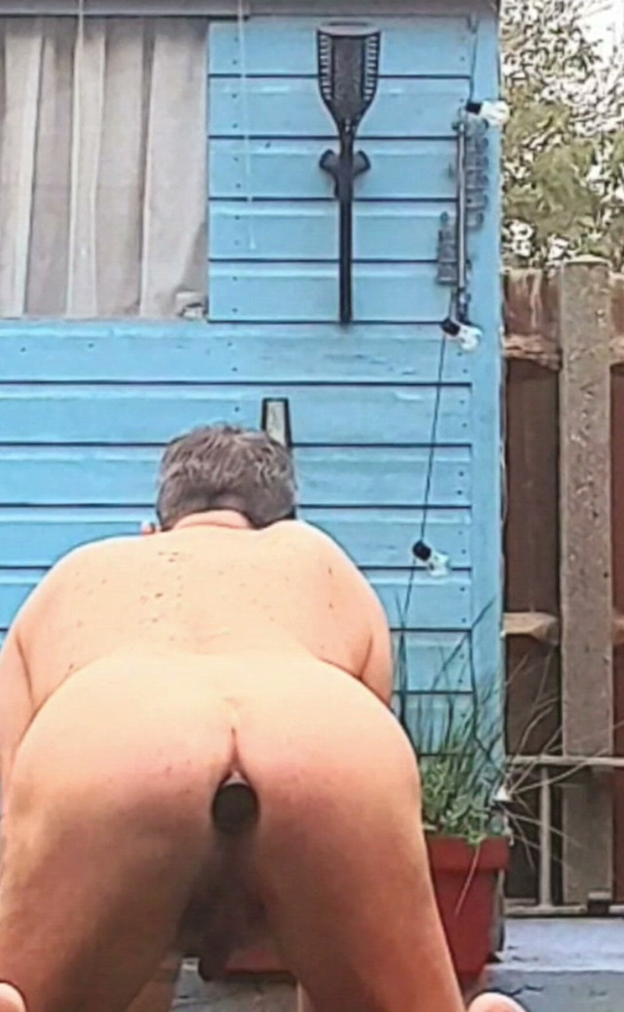 MaleModel: Buttplug Exposing
