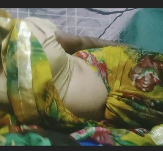 섹시한 Sonusissy 핫한 주부의 모습