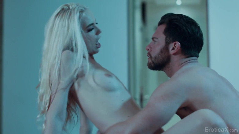 Erotica X: Seth zaskakuje żonę idealnym prezentem na Walentynki - Eroticax