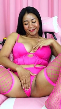 MAMĂ SEXY THAILANDEZĂ CU INSTRUCȚIUNI DE MASTURBARE