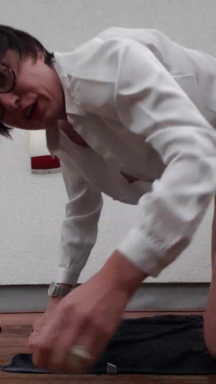 JulieEroticDress: Dengan Berat pada Suntikan Labia